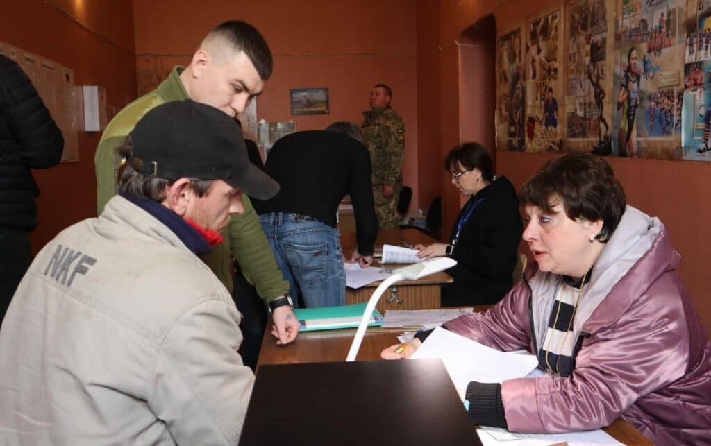 На Донеччині обговорили кількість охочих долучитися до лав ЗСУ