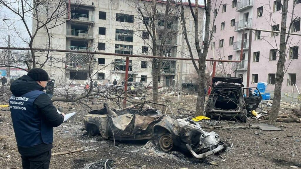 Ворог атакував Мирноград, Шахове та Новогродівку, 4 людей поранено