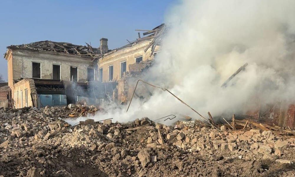 Російські війська атакували 12 населених пунктів Донеччини, є вбитий і поранені