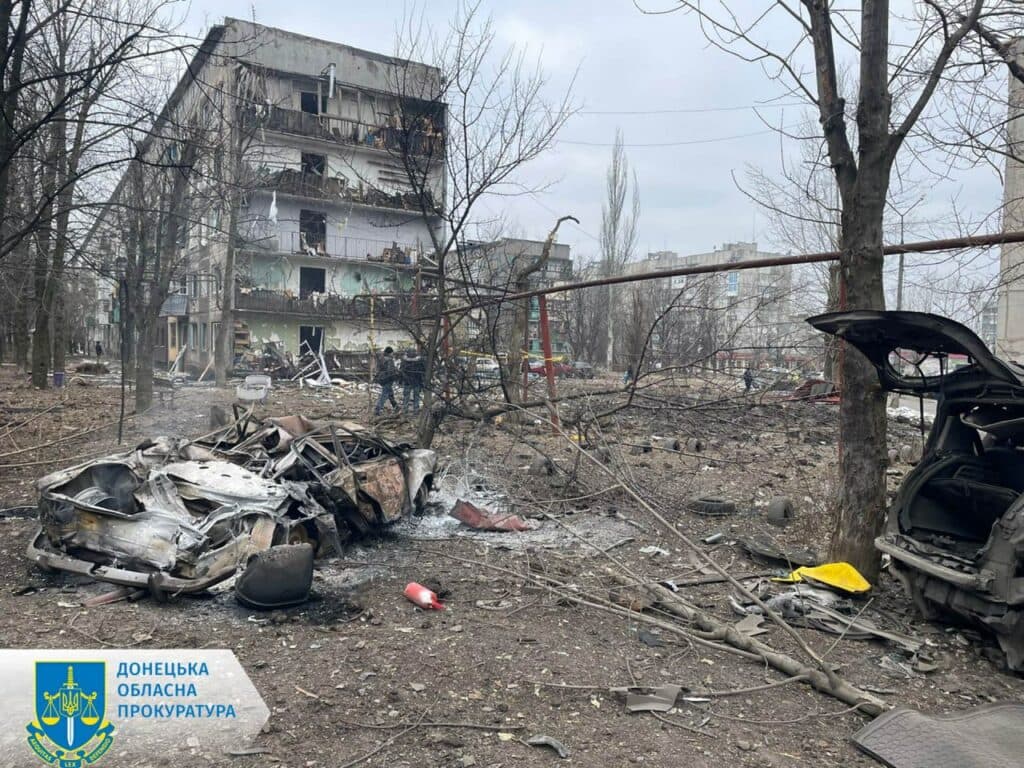 Ворог атакував Мирноград, Шахове та Новогродівку, 4 людей поранено