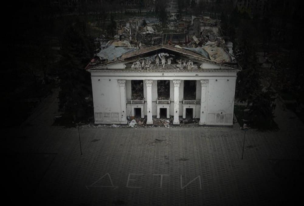 Роковини ворожого удару по драмтеатру в Маріуполі: був місцем зустрічі — а став символом нелюдяності ворога, — Донецька ОВА