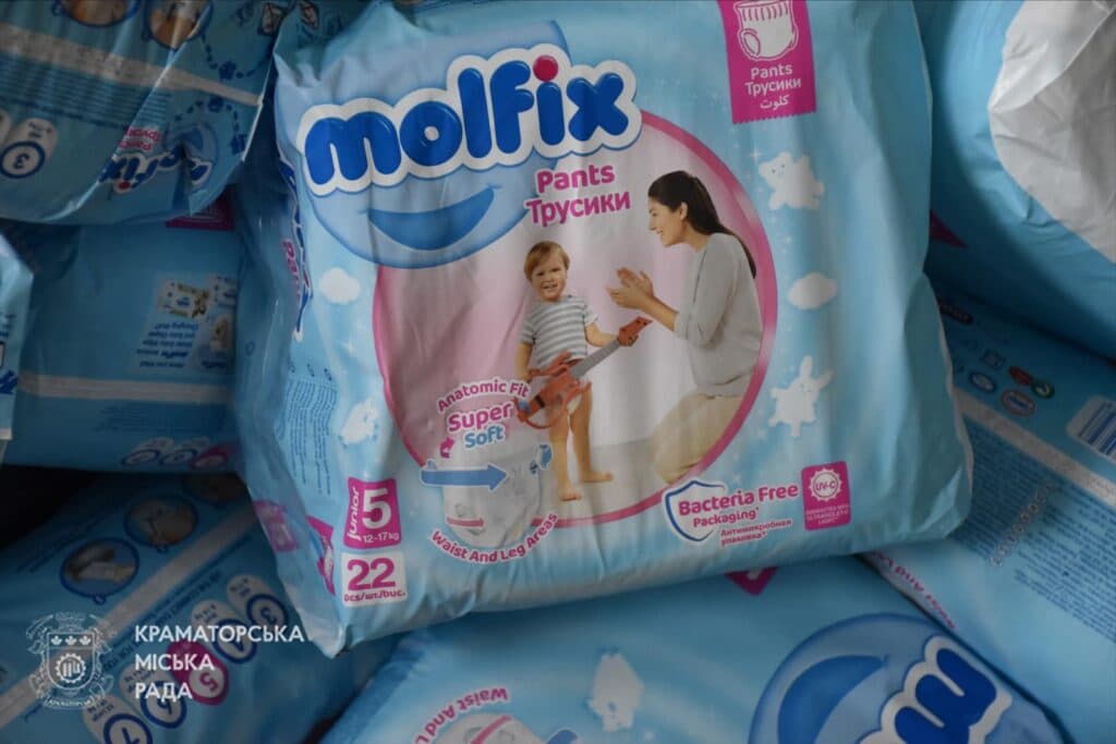 У Краматорську видали гуманітарну допомогу для дітей