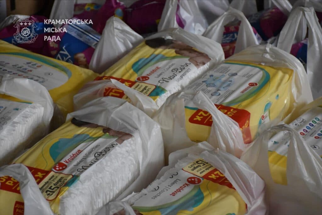 У Краматорську видали гуманітарну допомогу для дітей