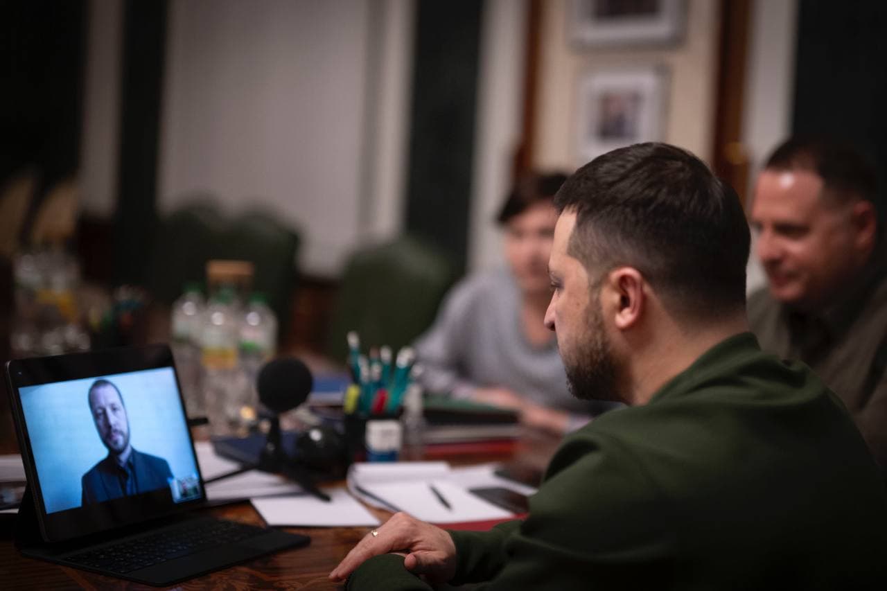 Зеленський побажав успіху на "Оскарі" режисеру фільму "20 днів у Маріуполі"