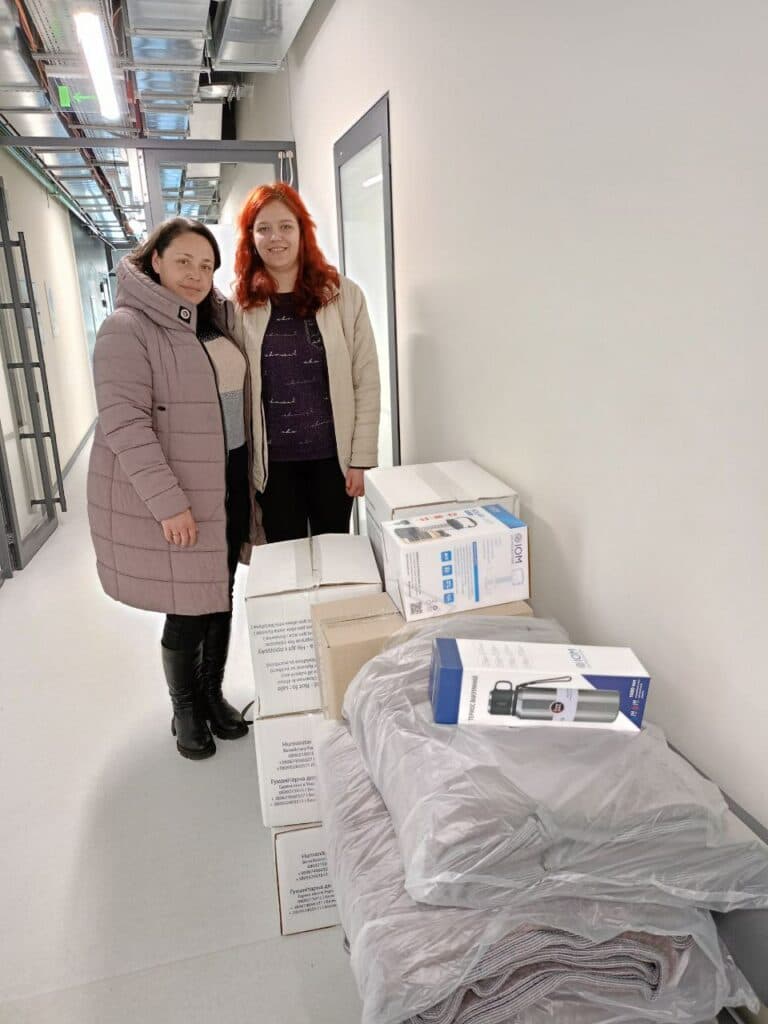 Маріупольські родини отримують допомогу від Міжнародної організації з міграції