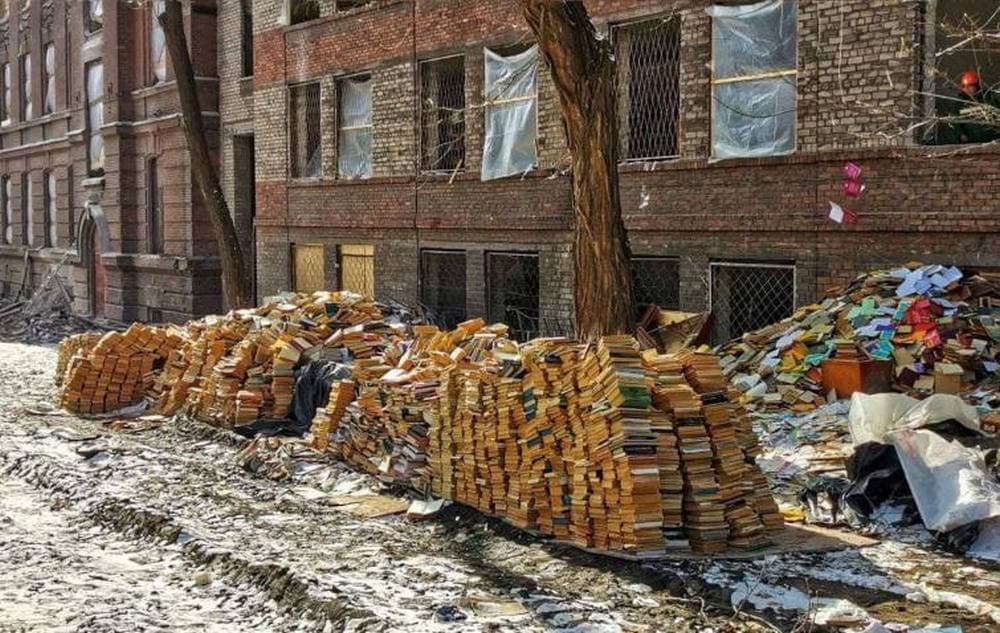 Загарбники продовжують нищити і забороняти українські книги в окупації, — спротив