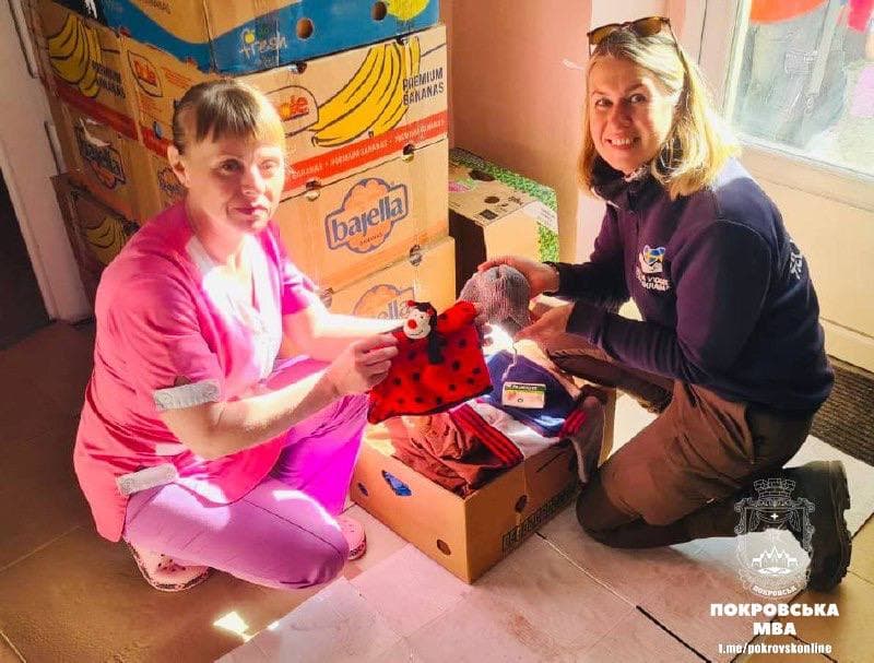 Благодійники зі Швеції передали гуманітарну допомогу для Покровської громади і ВПО