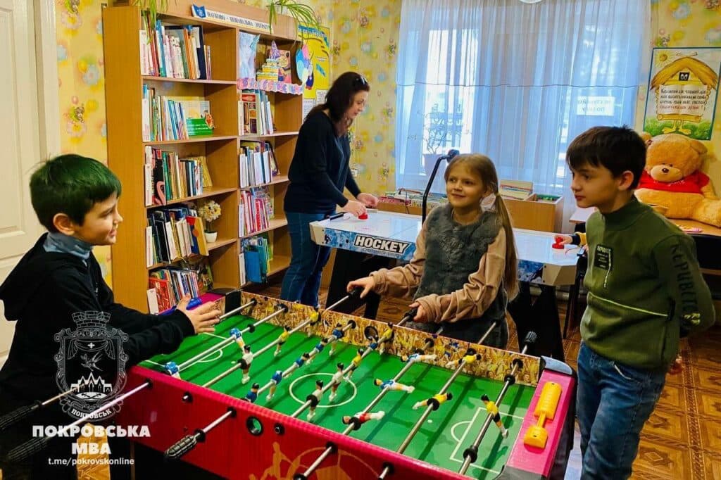 У Покровську відкрили сучасний бібліохаб для дітей (фото)