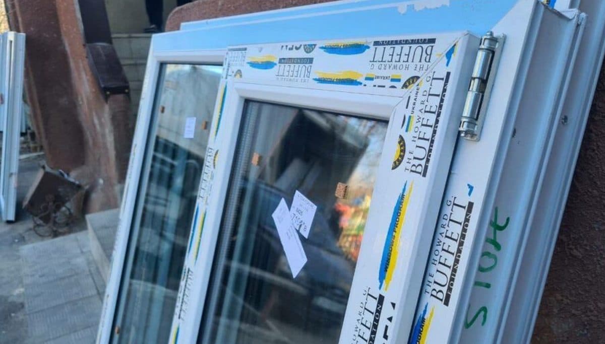 У пошкоджених будинках Покровська встановили майже 4 тисячі вікон від "GEM"