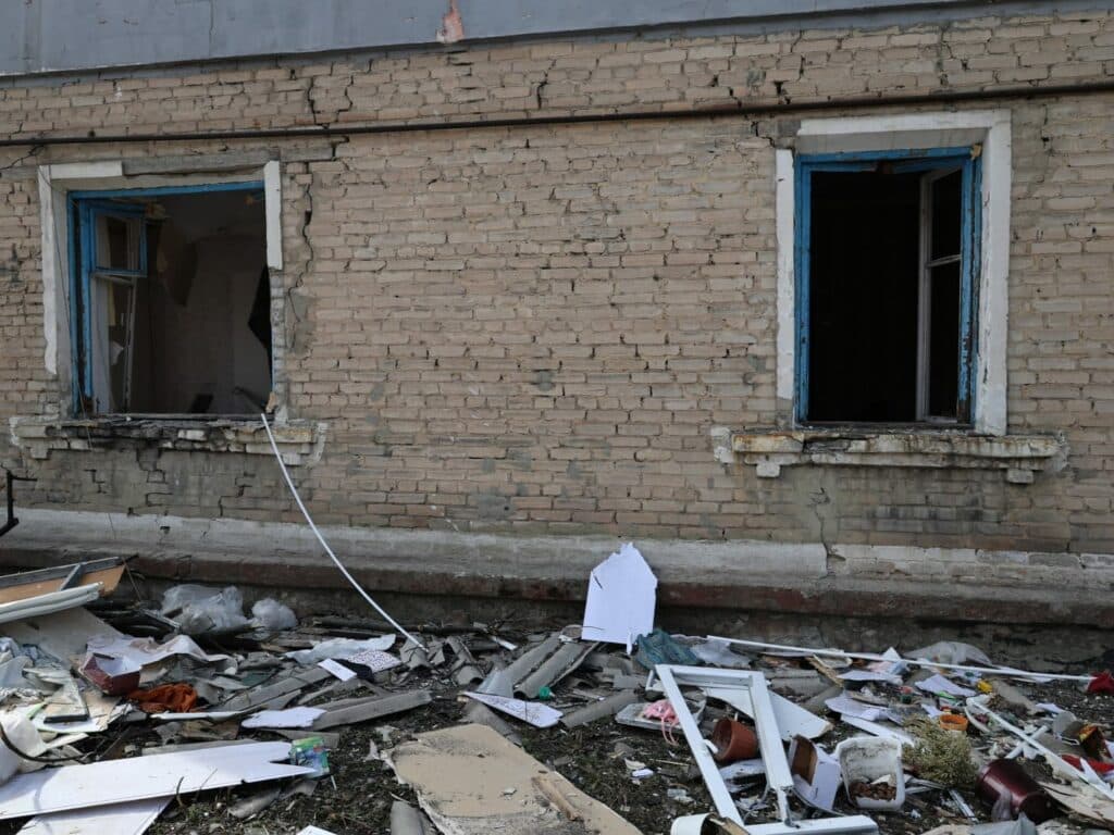 Керівник Донецької ОВА оглянув місце нічного удару ворога по Селидівській громаді (фото)