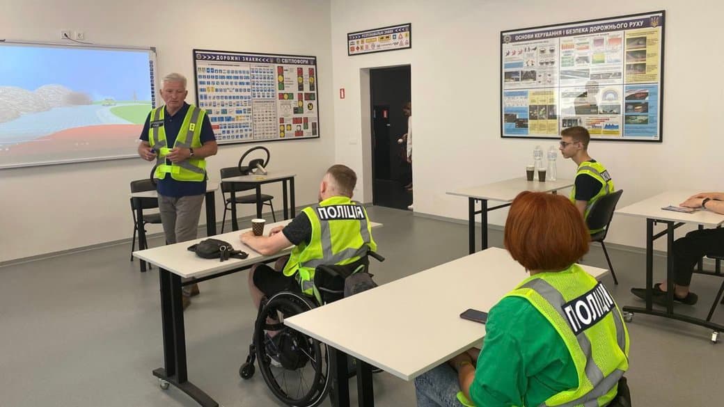 У шести регіонах України працюють автошколи для осіб з інвалідністю