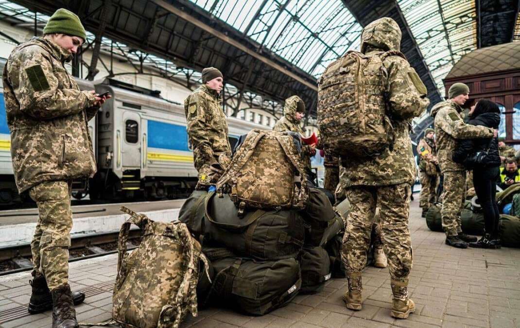 демобілізація, мобілізація