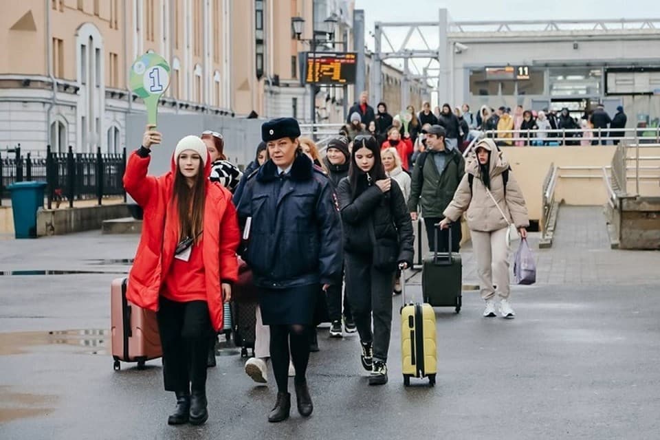 дітей з окупації вивозять у рф