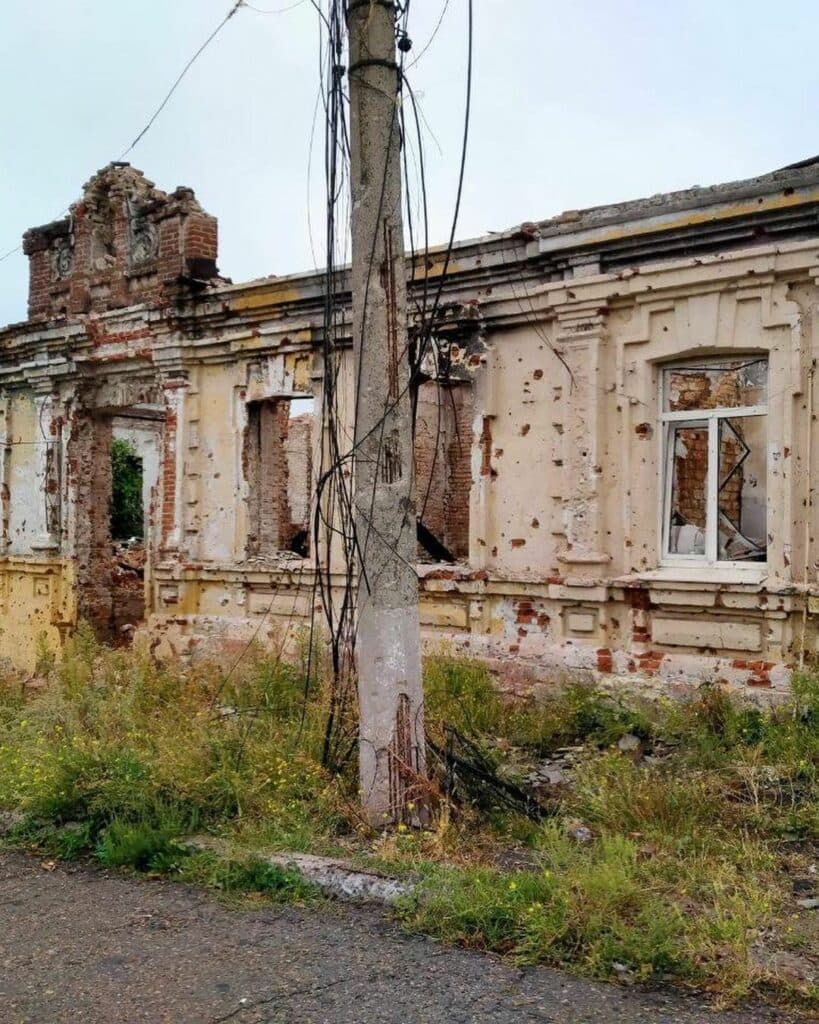 двері та вивіски