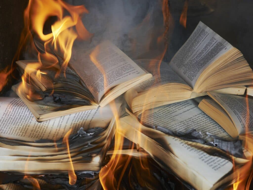 окупація культура