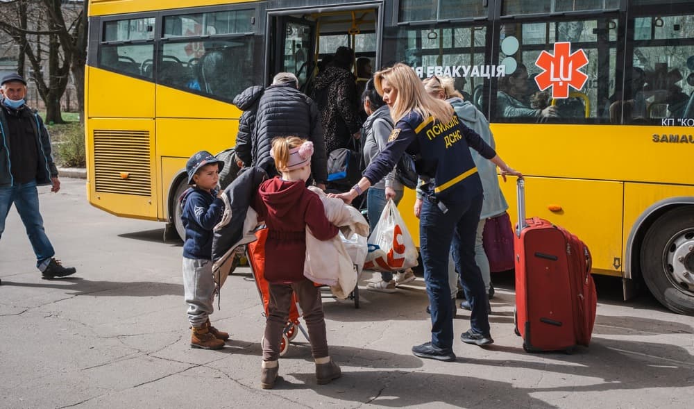 З Донеччини евакуювали ще 18 дітей