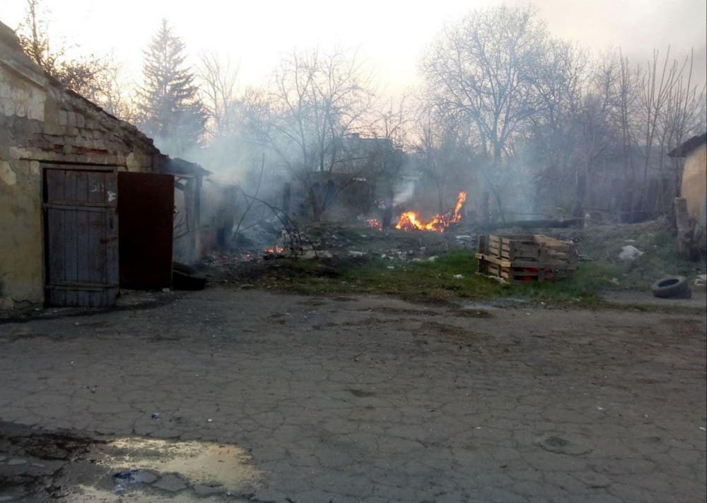 Окупанти атакували 12 населених пунктів Донеччини, є поранений