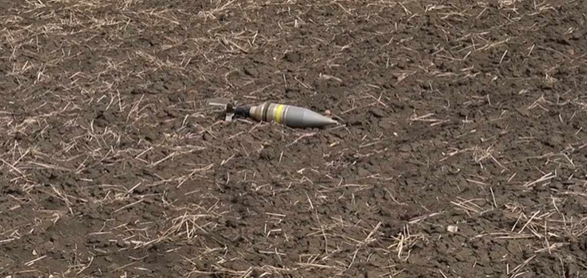 На Донеччині чоловік під час сільгоспробіт виявив 2 гранатометних постріли