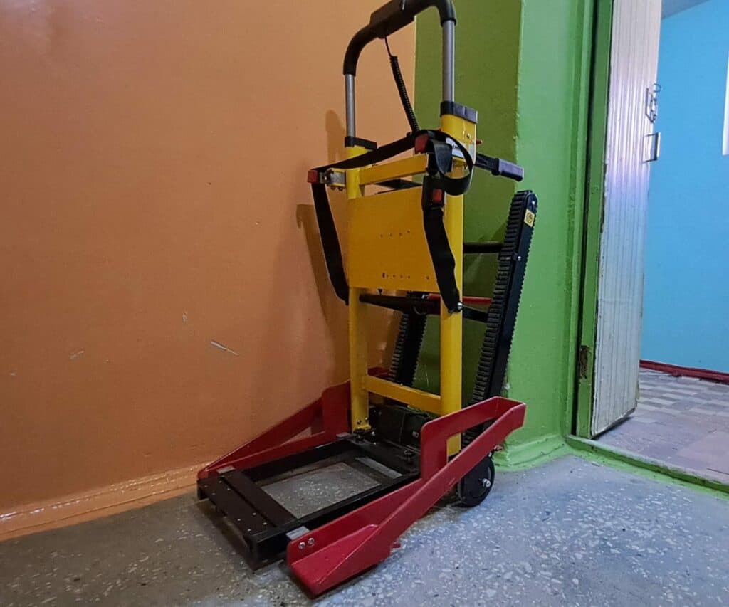 На Донеччині триває облаштування укриттів (фото)