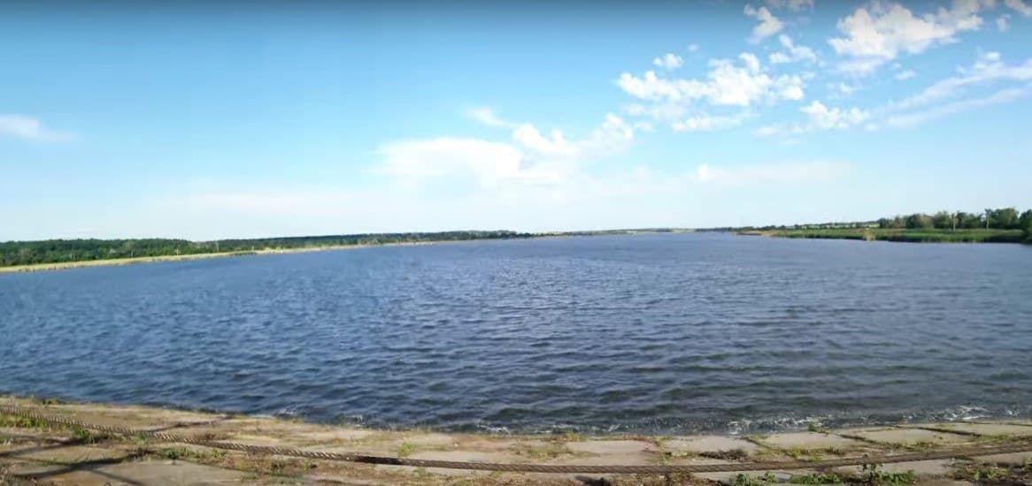 Прокуратура вимагає повернути на користь громади узбережжя водойми на Донеччині вартістю понад 2 млрд грн