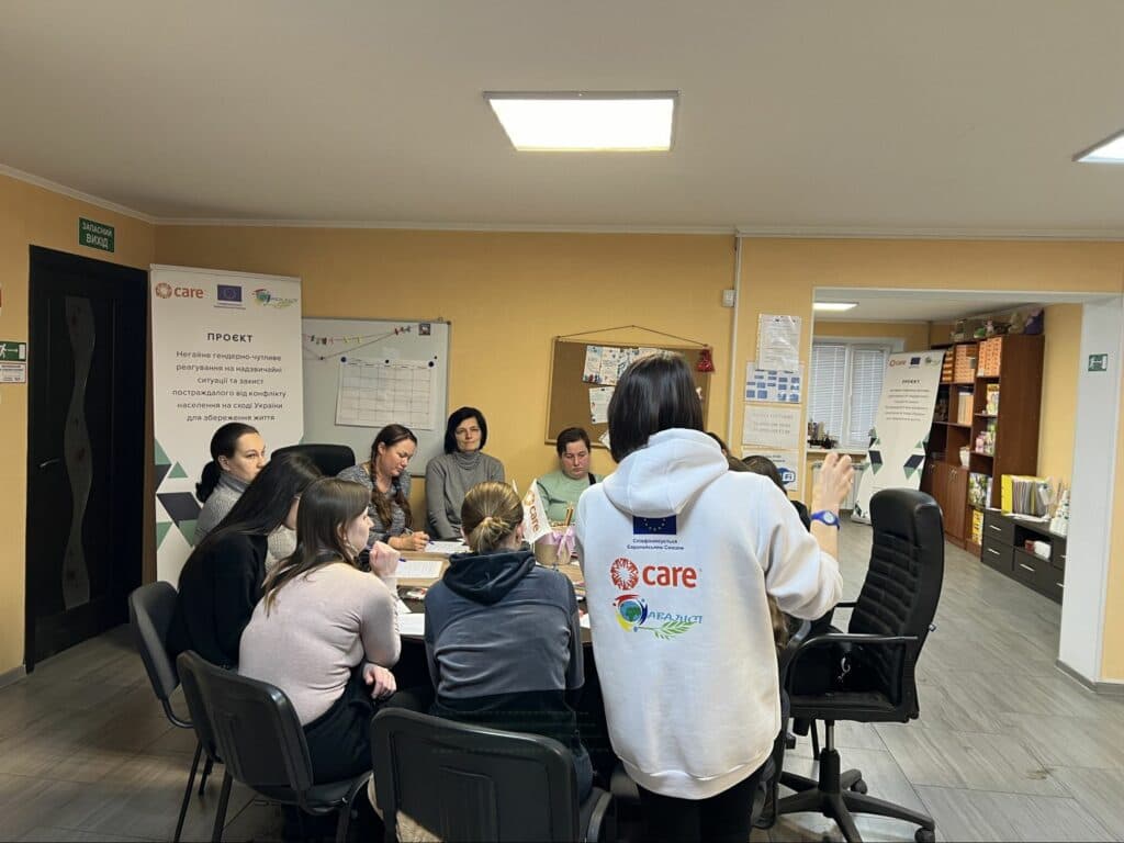 Громадські центри в Слов’янську та Покровську