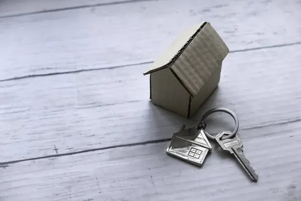 Жителі в окупації скаржаться на завищені ціни на оренду житла в Луганську