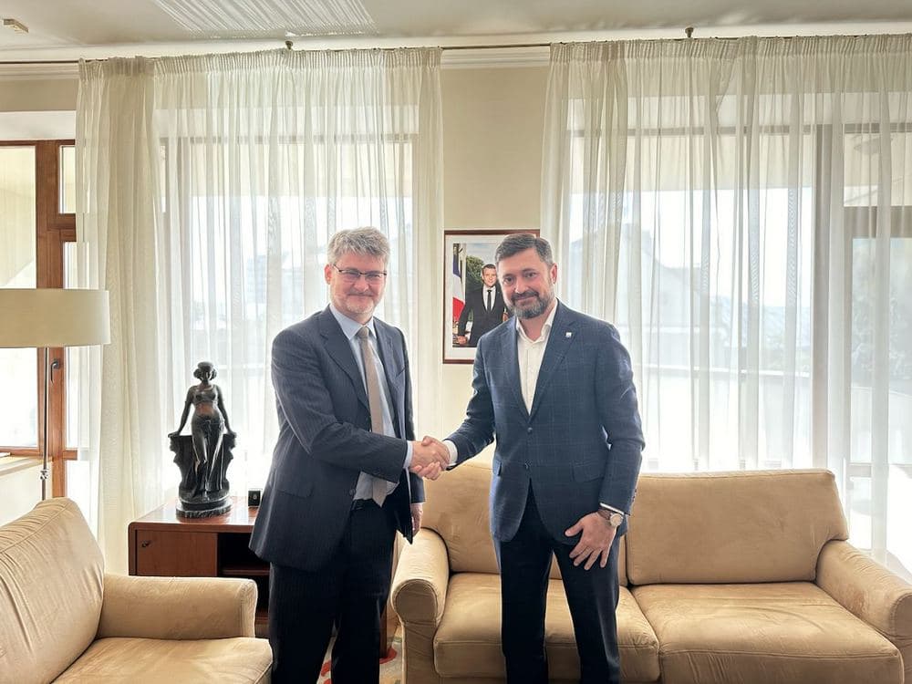 Уряд Франції допомагає реалізувати проєкт із забезпечення соціальним житлом маріупольців