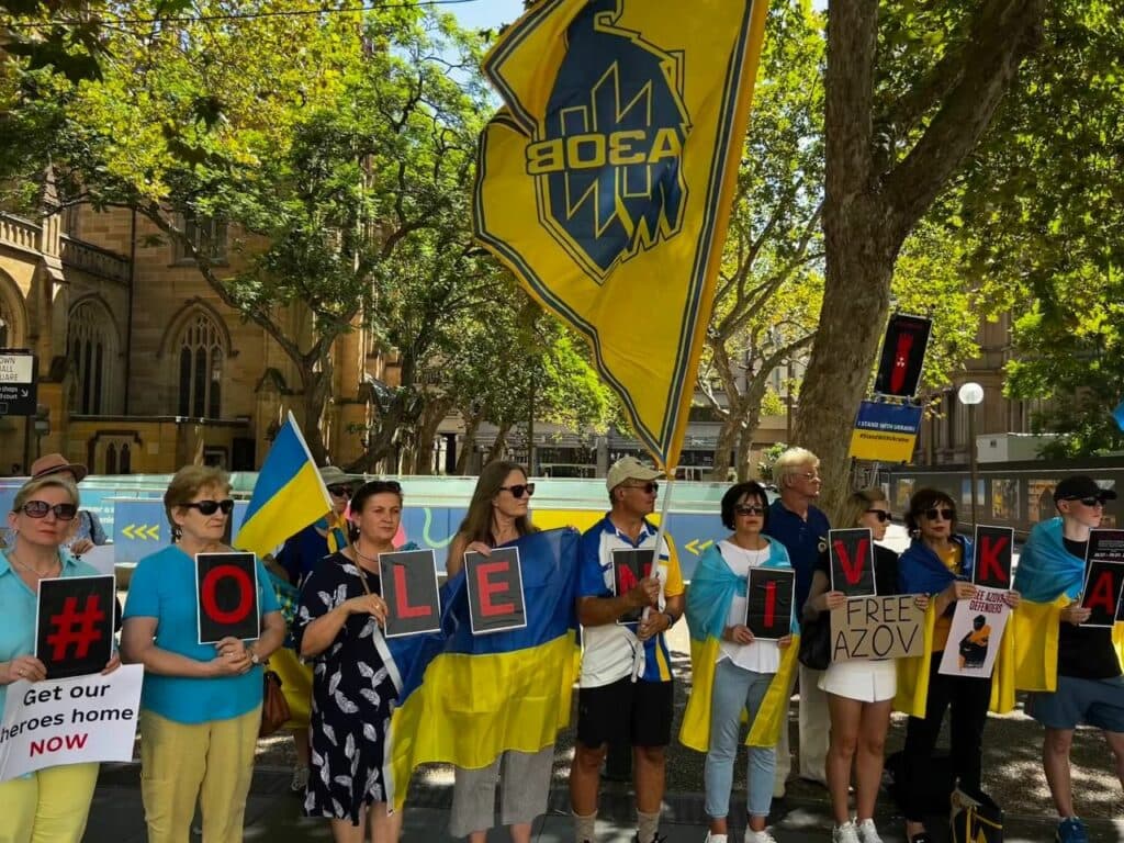 Оленівка родини військових