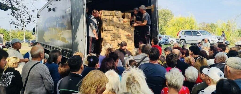 Благодійники організації GEM привезли гуманітарний вантаж до старостинських округів Покровської громади (фото)