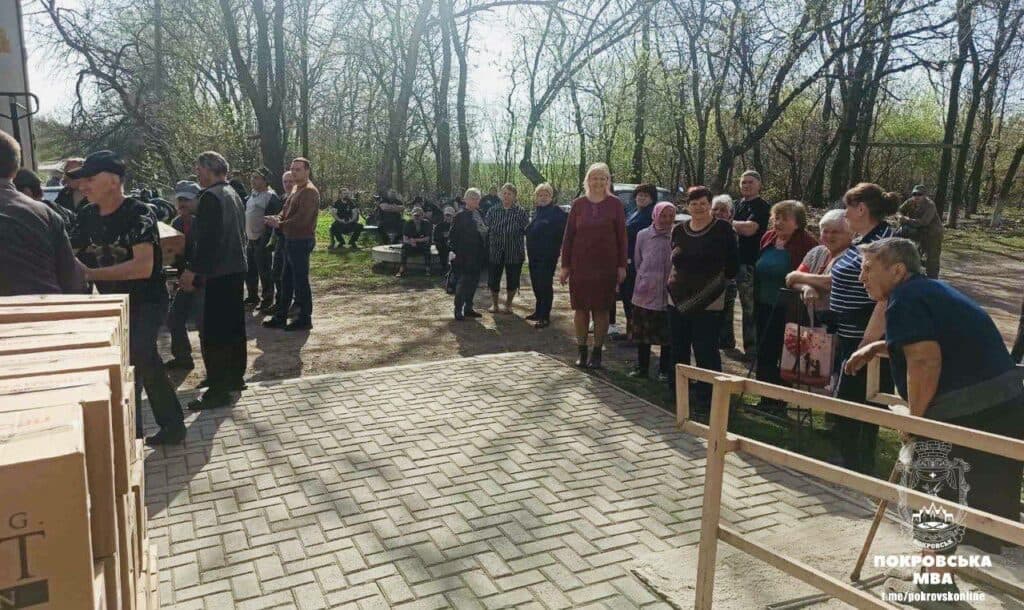 Благодійники організації GEM привезли гуманітарний вантаж до старостинських округів Покровської громади (фото)