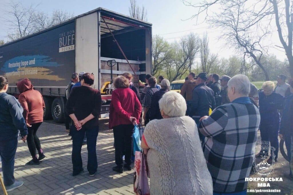 Благодійники організації GEM привезли гуманітарний вантаж до старостинських округів Покровської громади (фото)