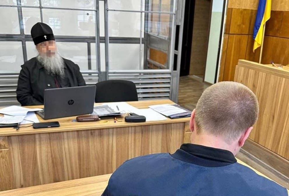 Настоятеля Святогірської лаври взяли під варту за підозрою у поширенні інформації про розміщення ЗСУ