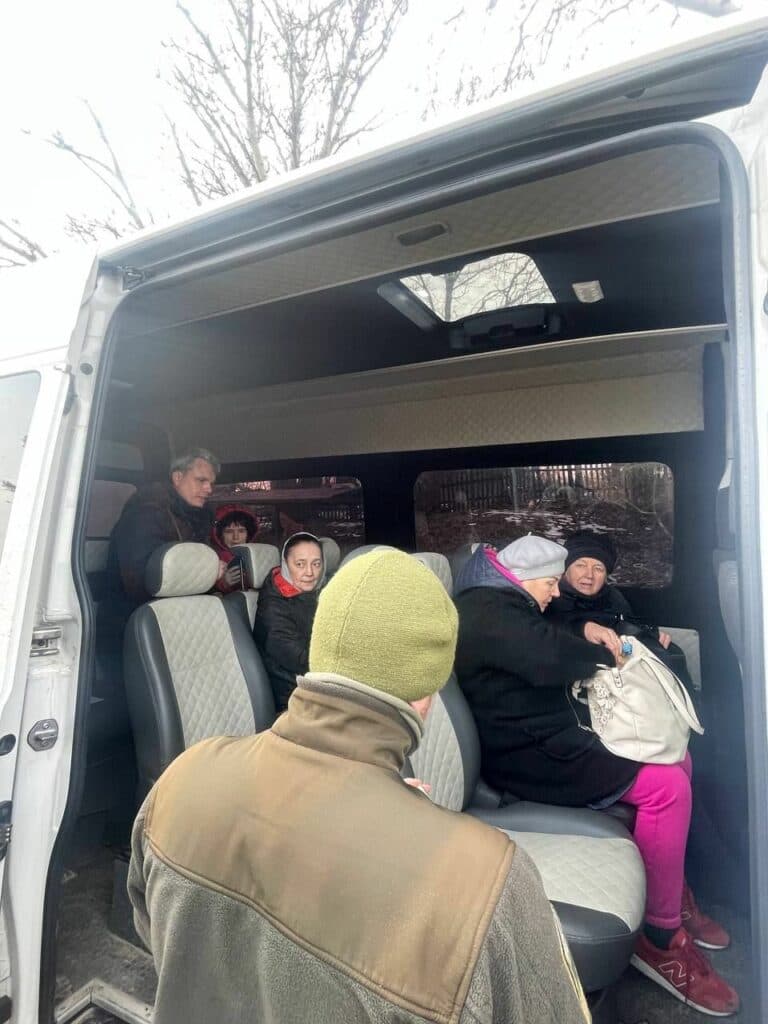 Вивеземо Маріуполь