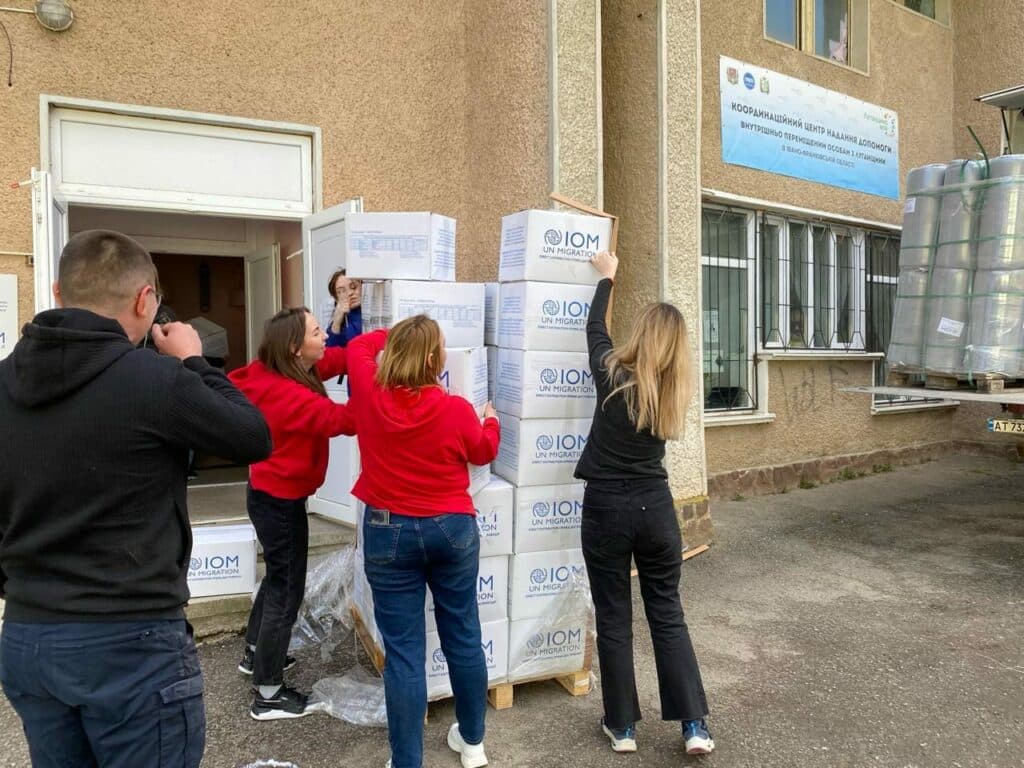 допомога від мом 2