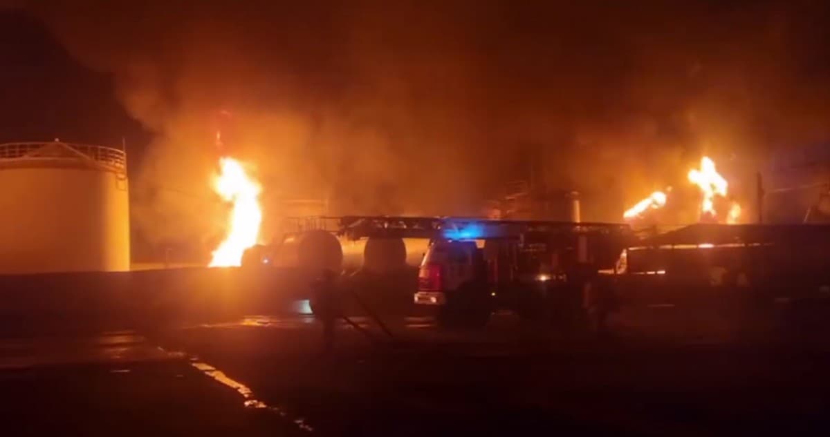 На окупованій Луганщині одна за одною спалахують нафтобази