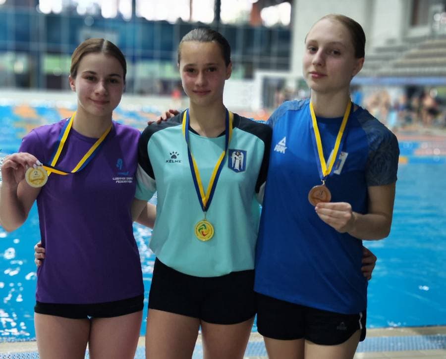 Луганчанки здобули ще дві медалі на першості України зі стрибків у воду