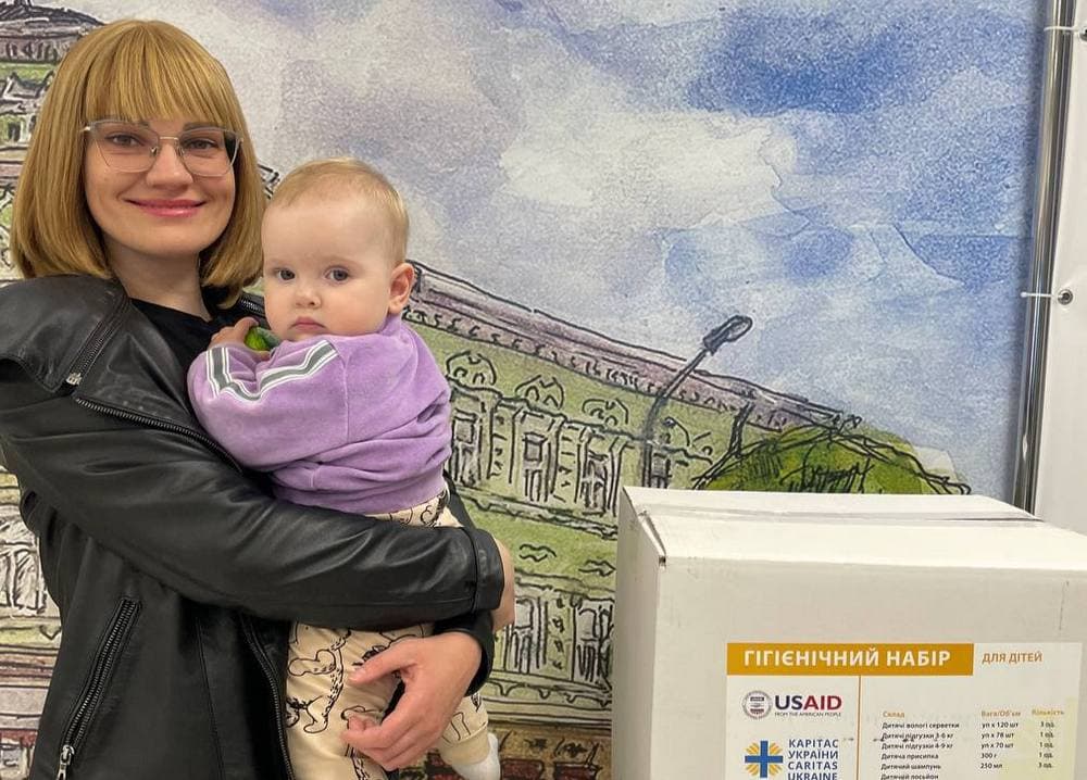 Маріупольські родини отримали гігієнічні набори від Карітас