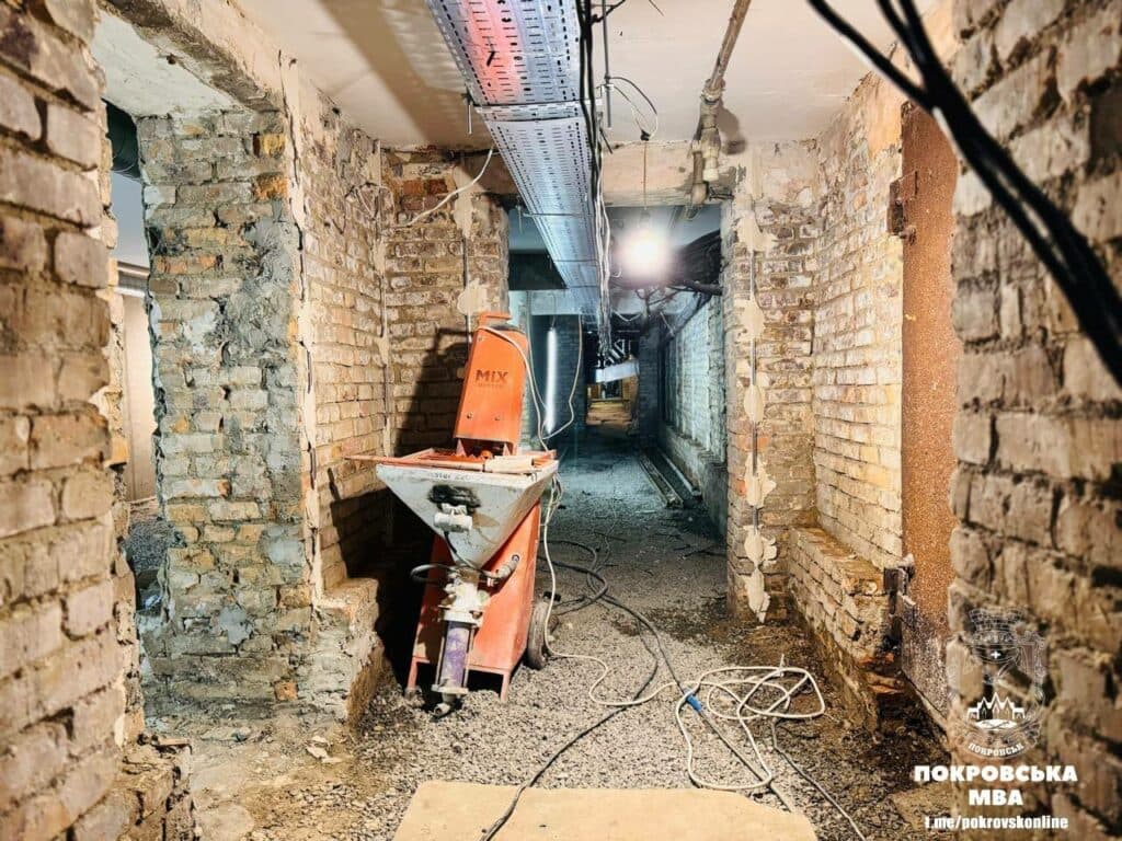 У Покровську облаштовують лікарню під землею з палатами та операційними (фото)