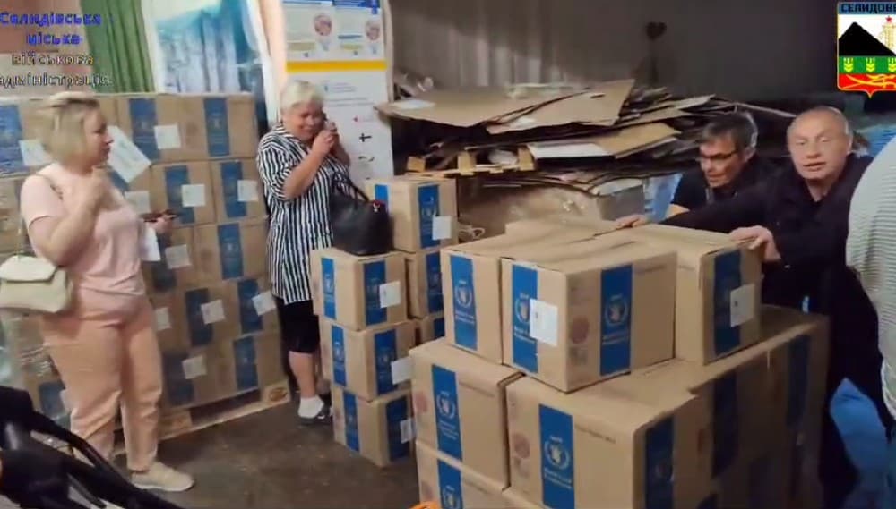 Селидівська МВА продовжує співпрацю з благодійними організаціями і видавати допомогу