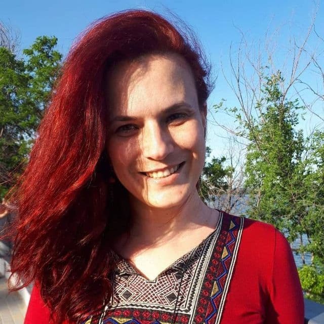 Олена Губанова