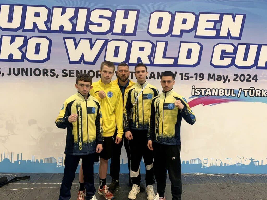 кікбоксери Донеччини