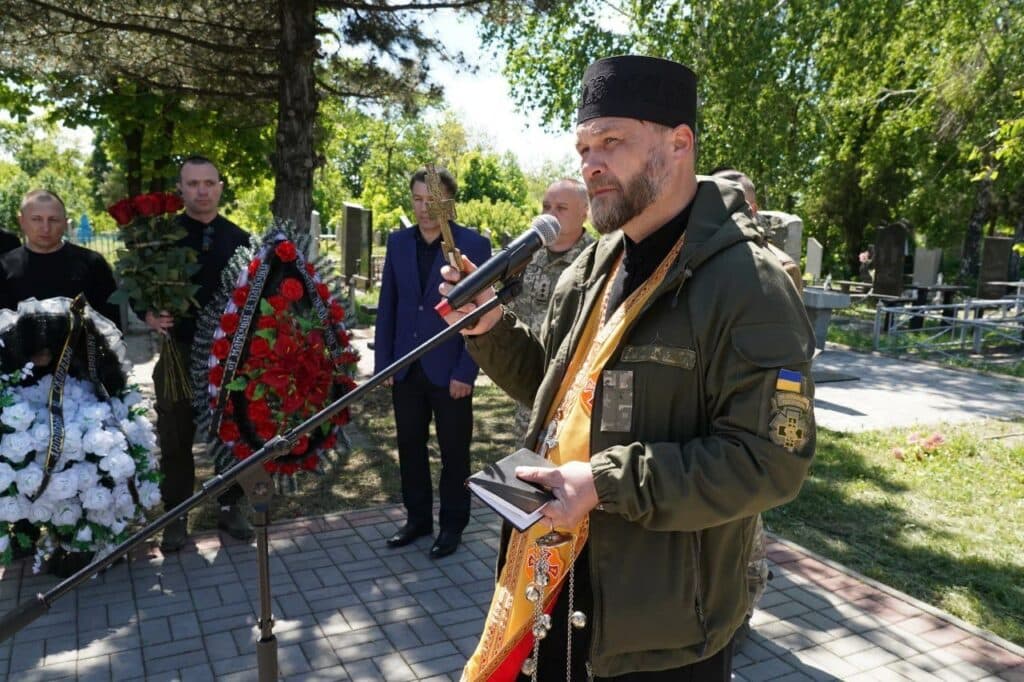 поховання Дмитра Лисенка 4