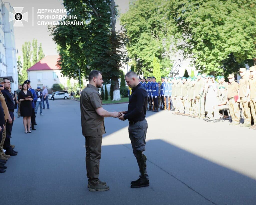 Міністр внутрішніх справ вручив державні нагороди прикордонникам Донеччини і Луганщини (фото)