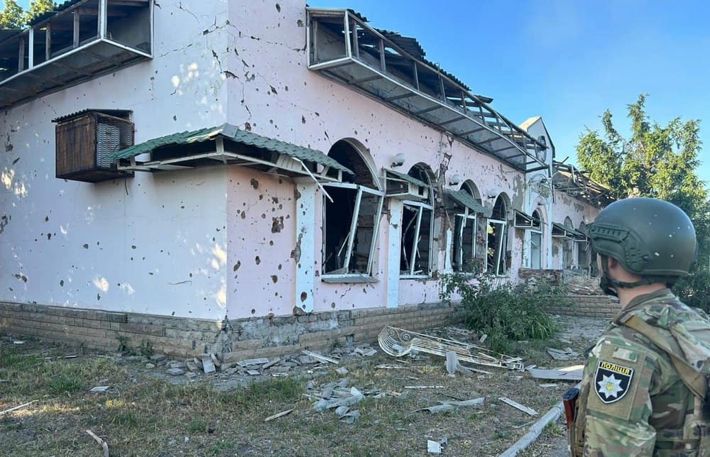 Двоє вбитих, вісім поранених мирних жителів — наслідки російських атак на Донеччині за добу