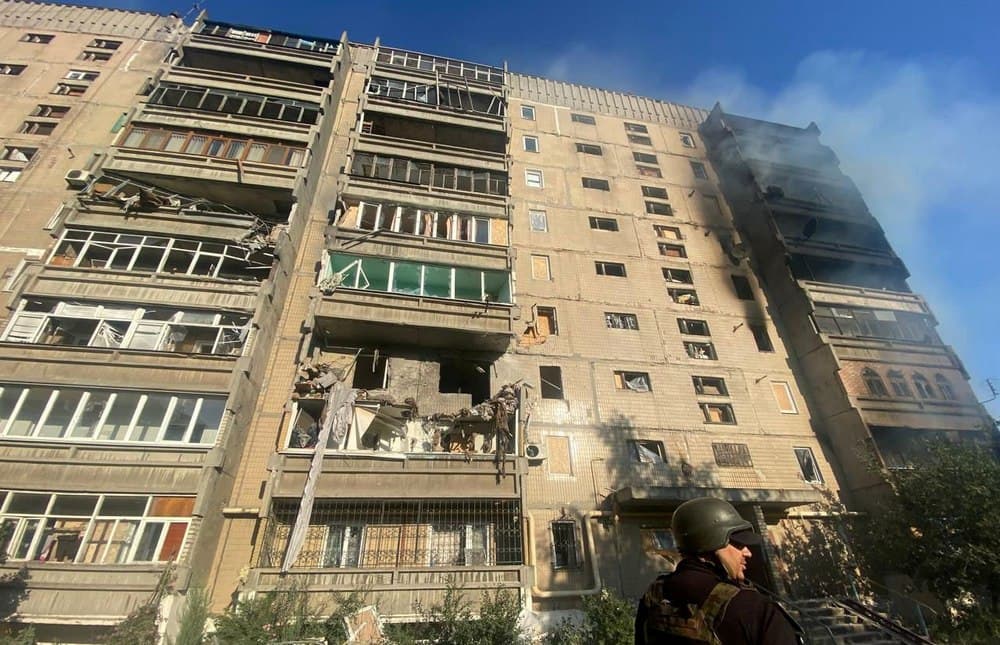 Протягом доби ворог 2107 разів обстріляв Донеччину