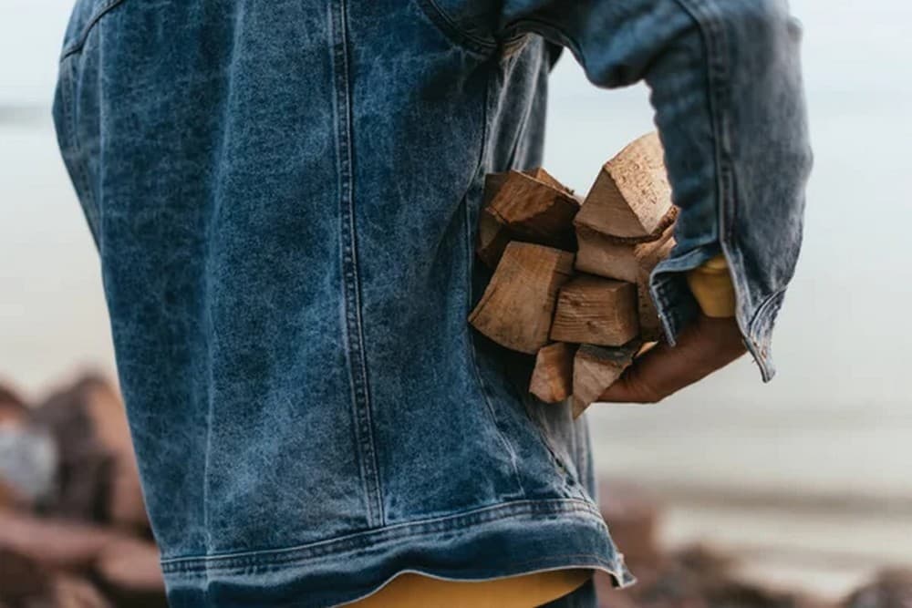 Уряд готується забезпечити паливною деревиною вразливі групи населення на прифронтових територіях