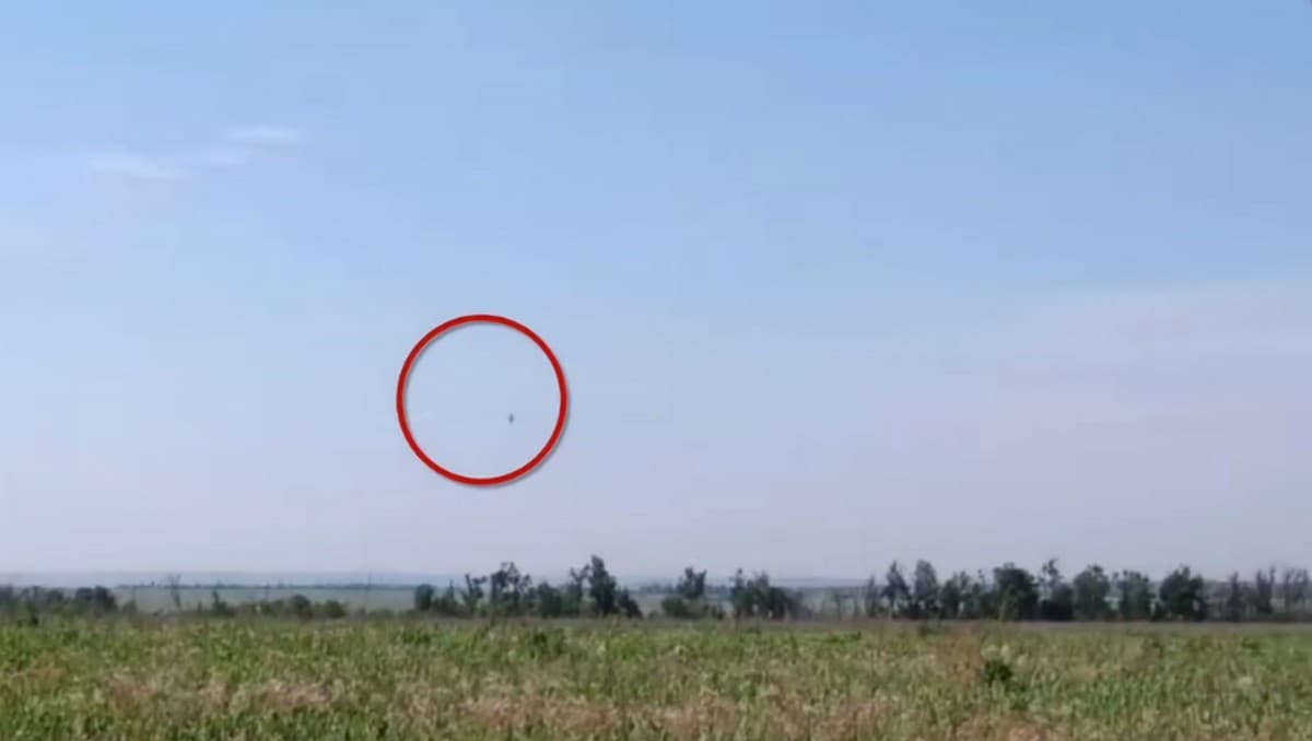 Українські воїни-зенітники показали, як збили російський Су-25 (відео)