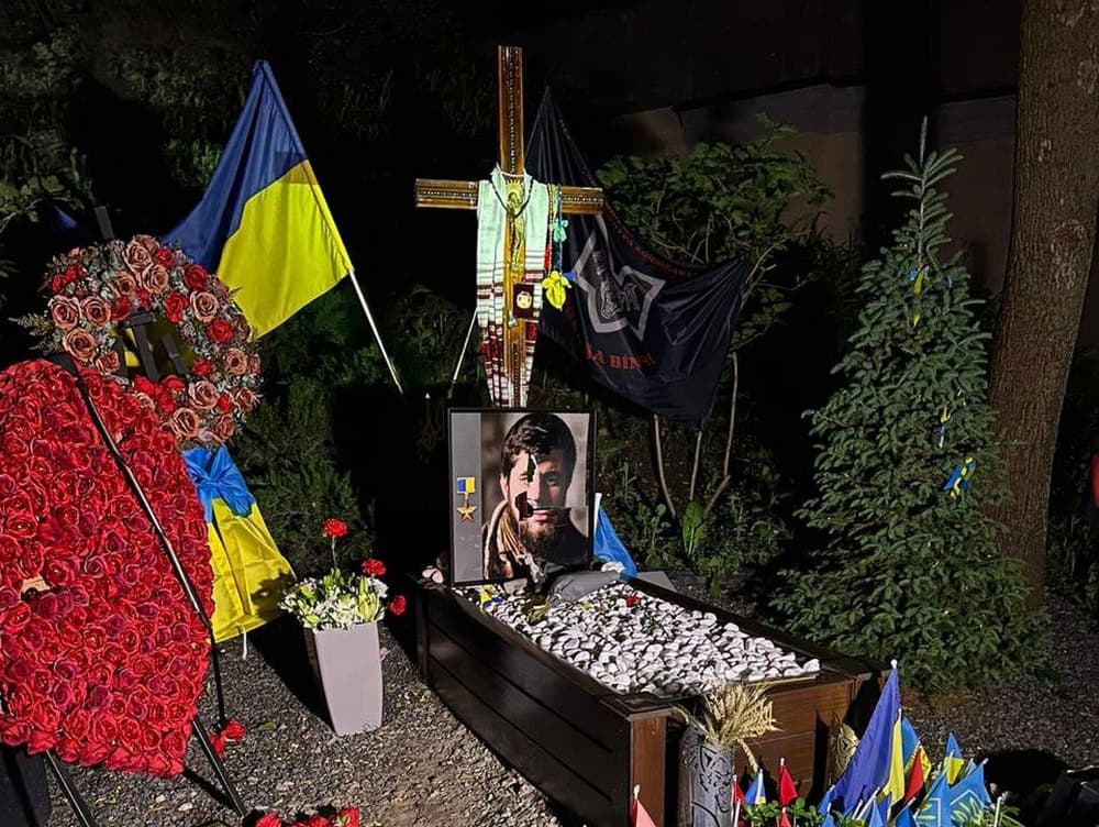 За фактом наруги над могилами українських військових у Києві прокуратура почала розслідування