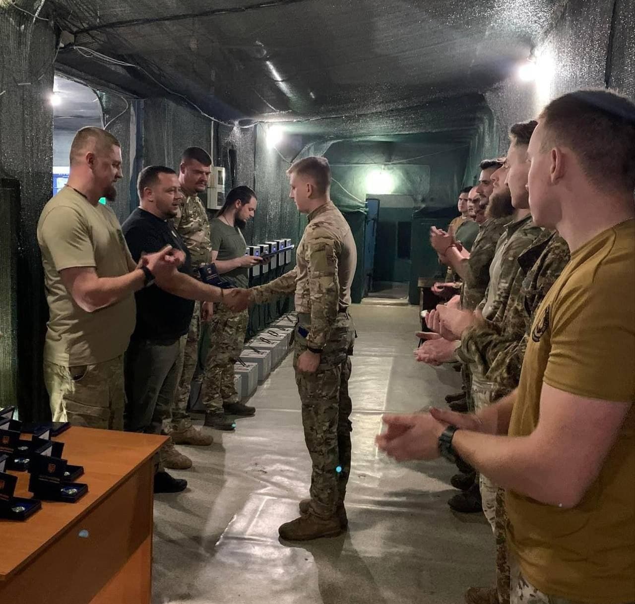 Луганська ОВА передала 25 дронів Mavic- 3 Pro та 20 зарядних станцій українським військовослужбовцям