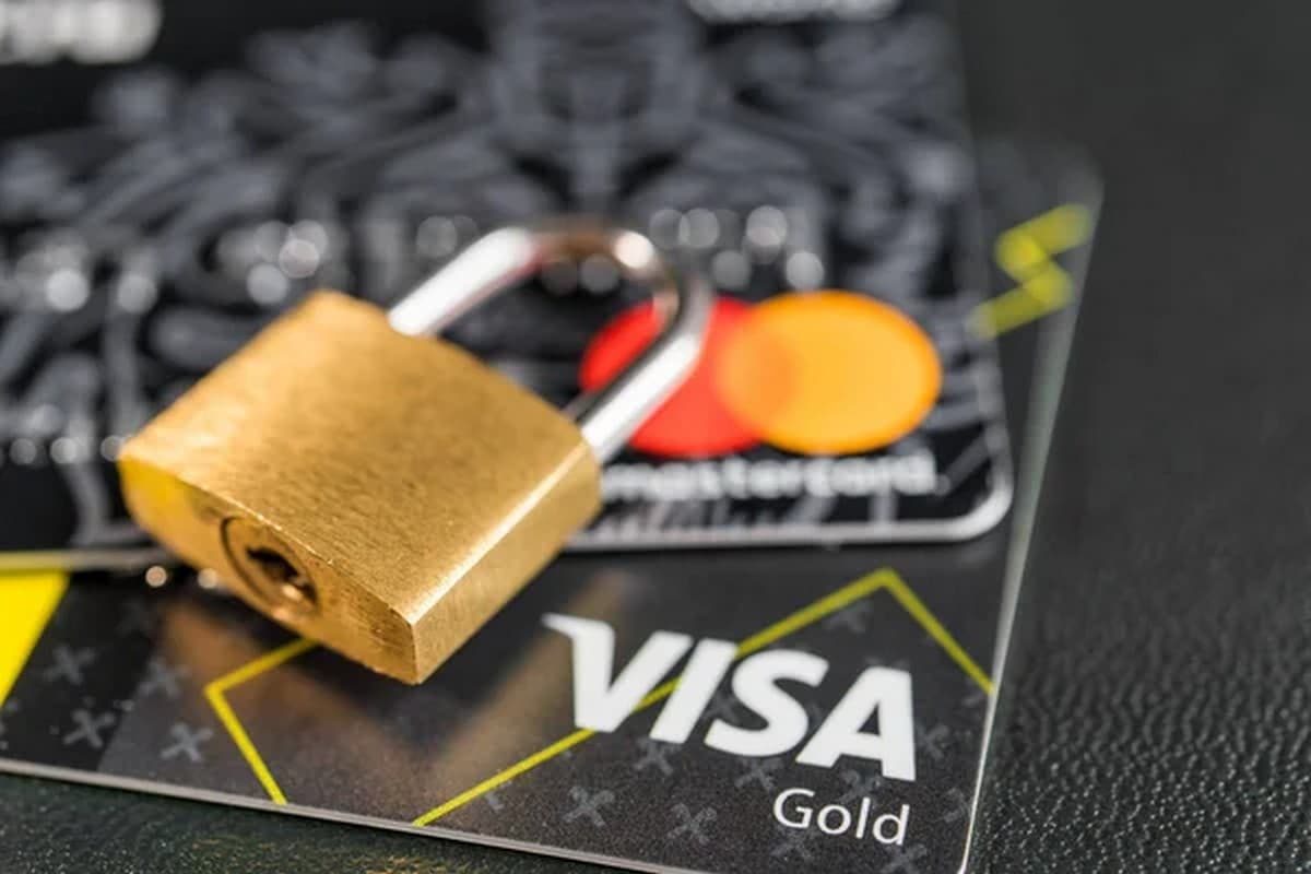 Ухилянтам, які не з'явилися в ТЦК протягом 10 днів з моменту вручення повістки, будуть блокувати рахунки через суд